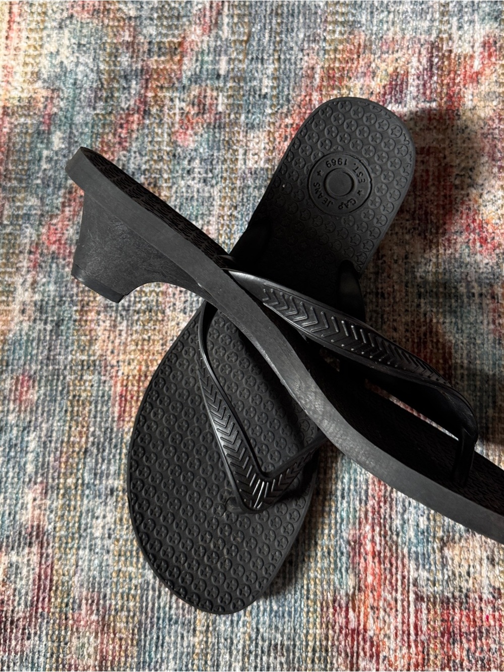 Flip-flops with kitten heels Black
